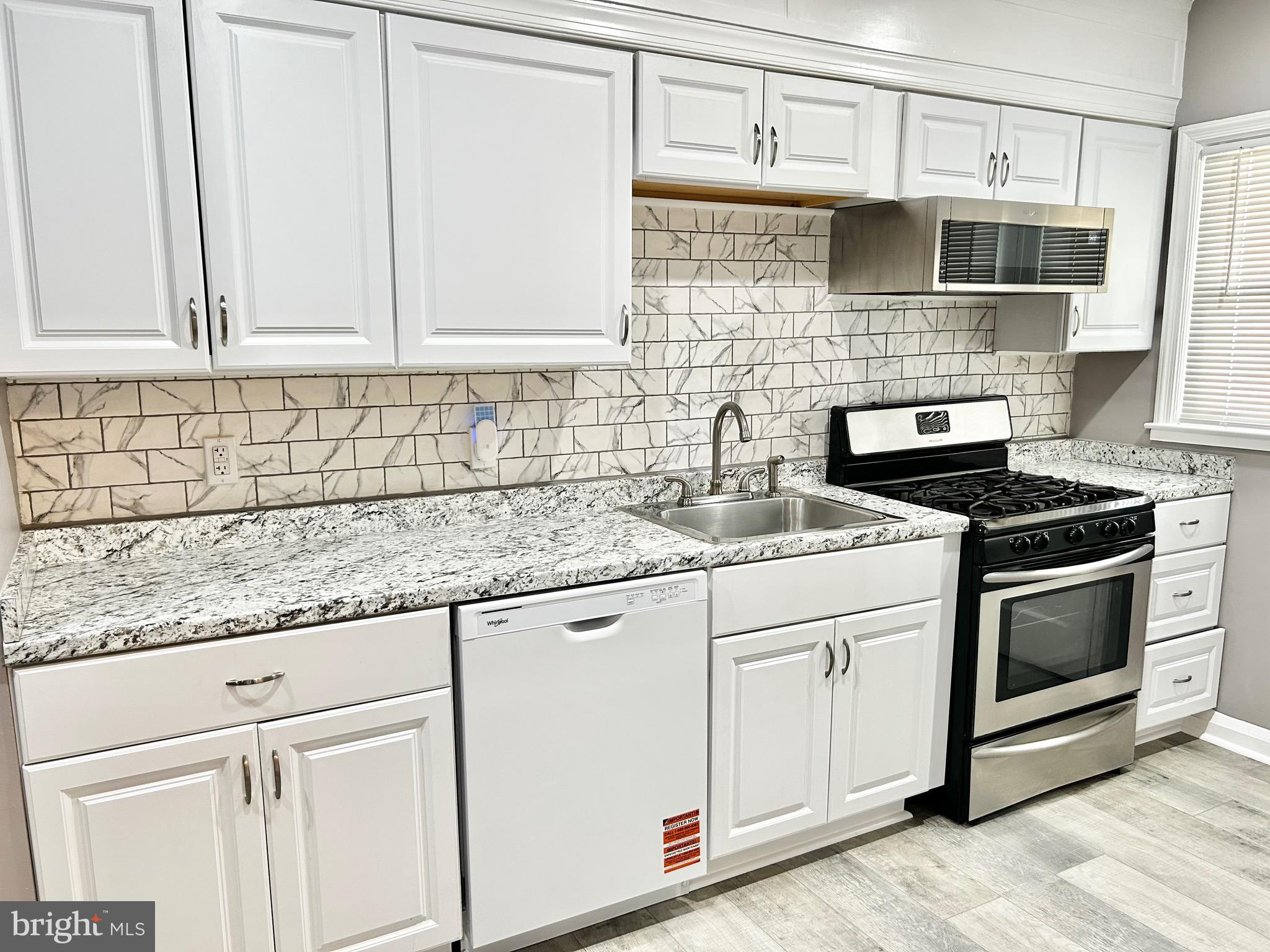 1508 Gleneagle Road Baltimore, MD 21239 - Photo 5 of 21