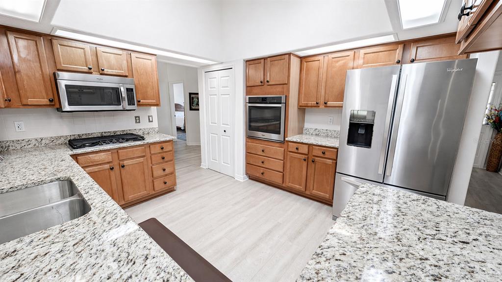 5277 Indian Ocean Loop Tavares, FL 32778 - Photo 12 of 30