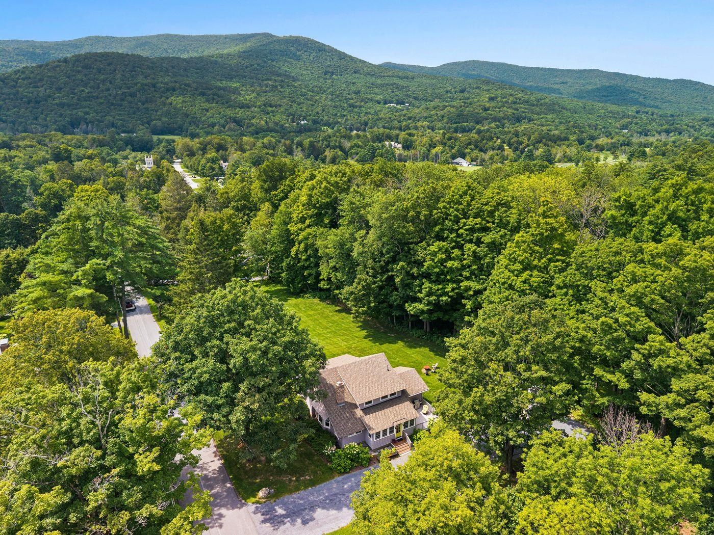 133 Kent Hill Road Dorset, VT 05251 - Photo 7 of 39 Gallery Image 7