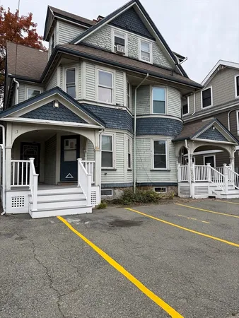 $1,800 | 13 Mansfield Street, Unit 2, Boston, MA 02134