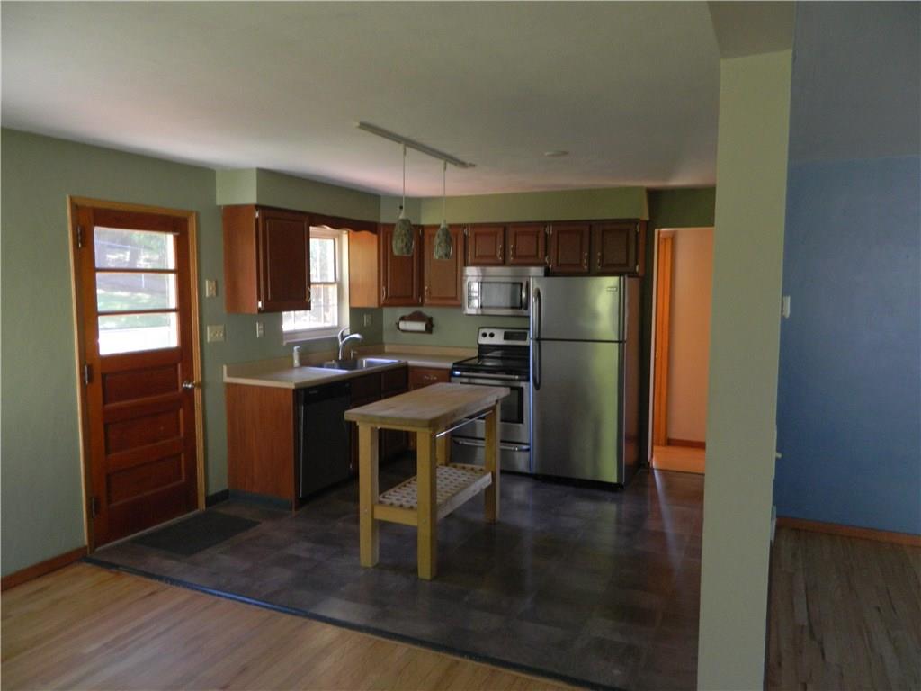 132 Hillendale Road Pittsburgh, PA 15237 - Photo 4 of 19