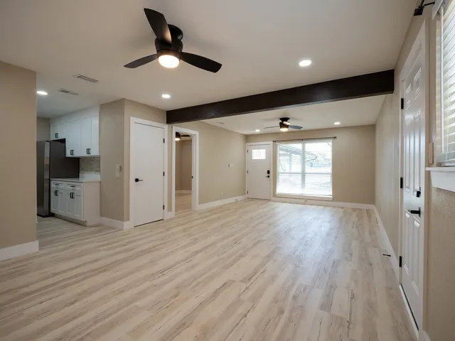 $2,250 | 8314 Bowling Green Drive, Unit B, Austin, TX 78757