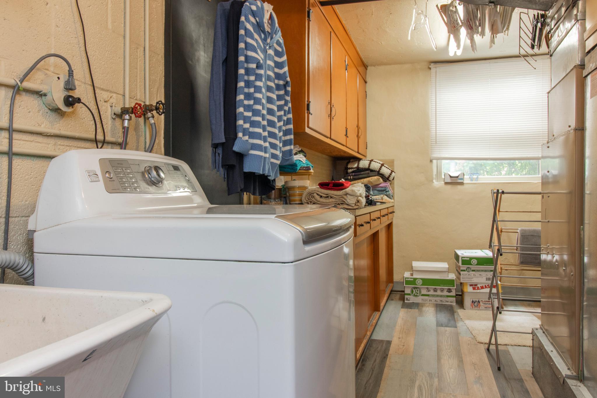 645 Hoyt Road Huntingdon Valley, PA 19006 - Photo 26 of 29 Laundry room - lower level & garage access