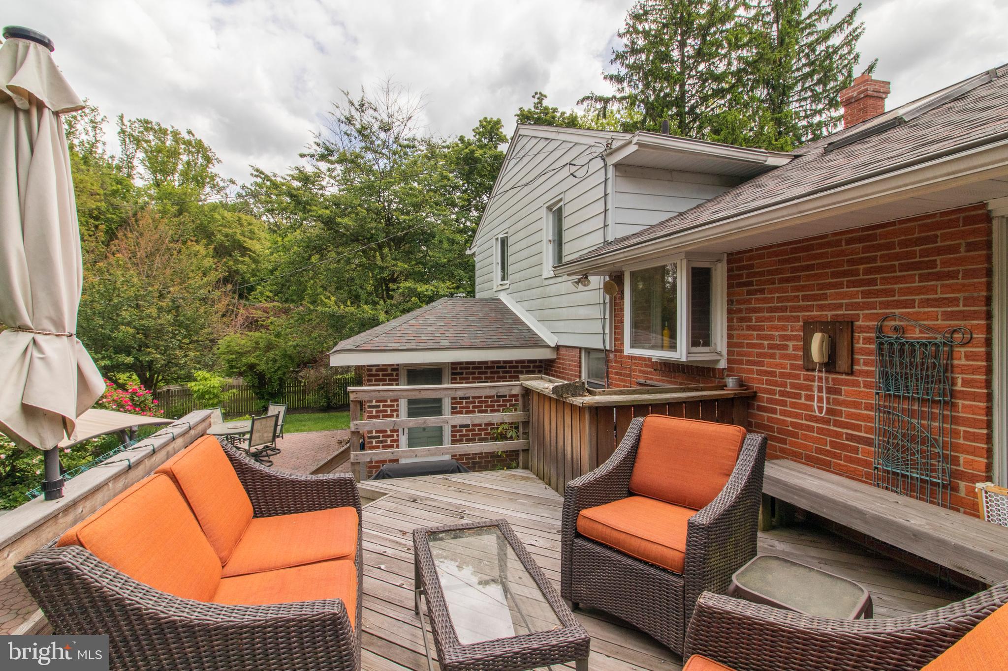 645 Hoyt Road Huntingdon Valley, PA 19006 - Photo 27 of 29 Deck