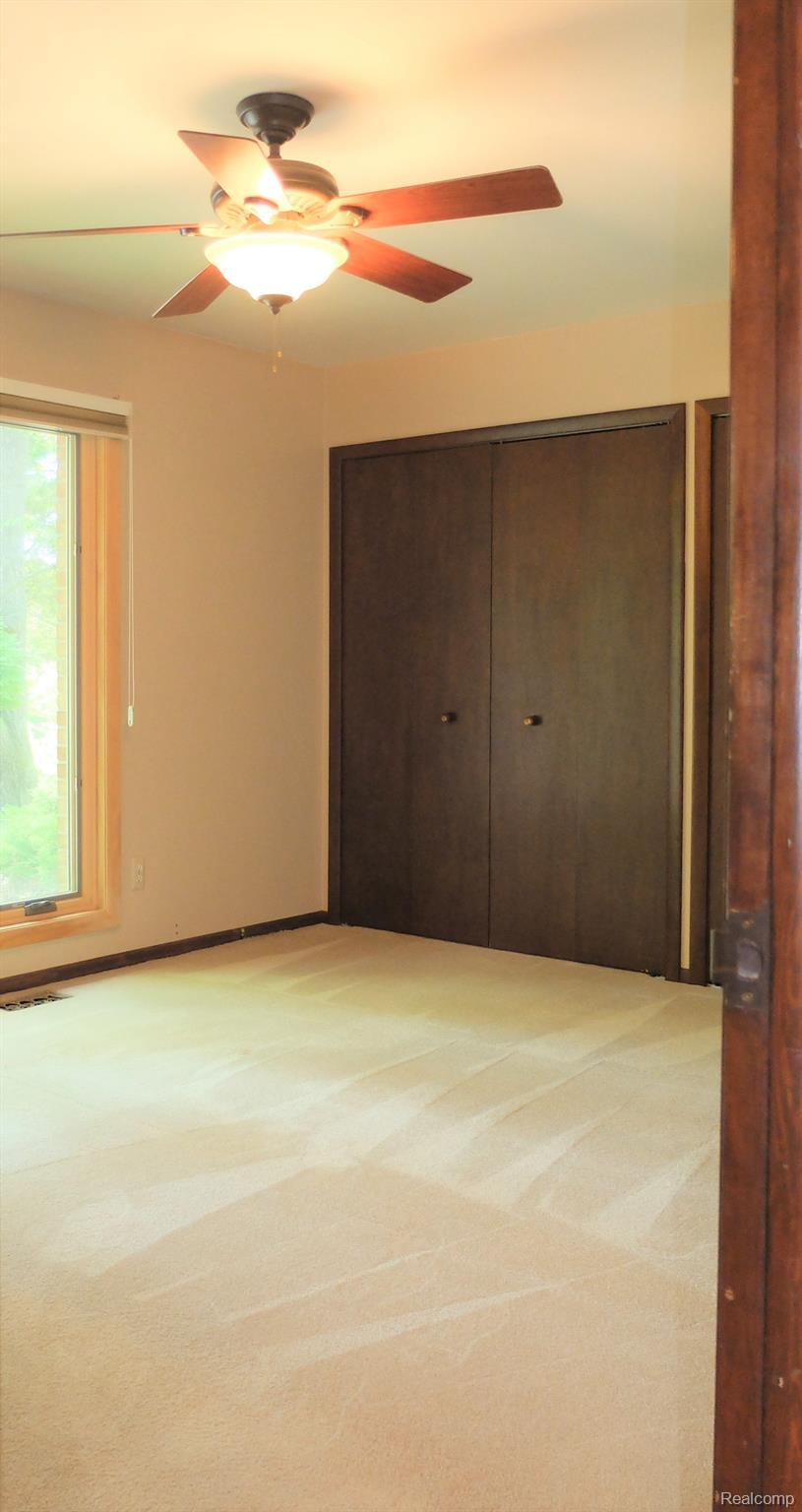 8283 Deerwood Road Clarkston, MI 48348 - Photo 18 of 41 Gallery Image 18