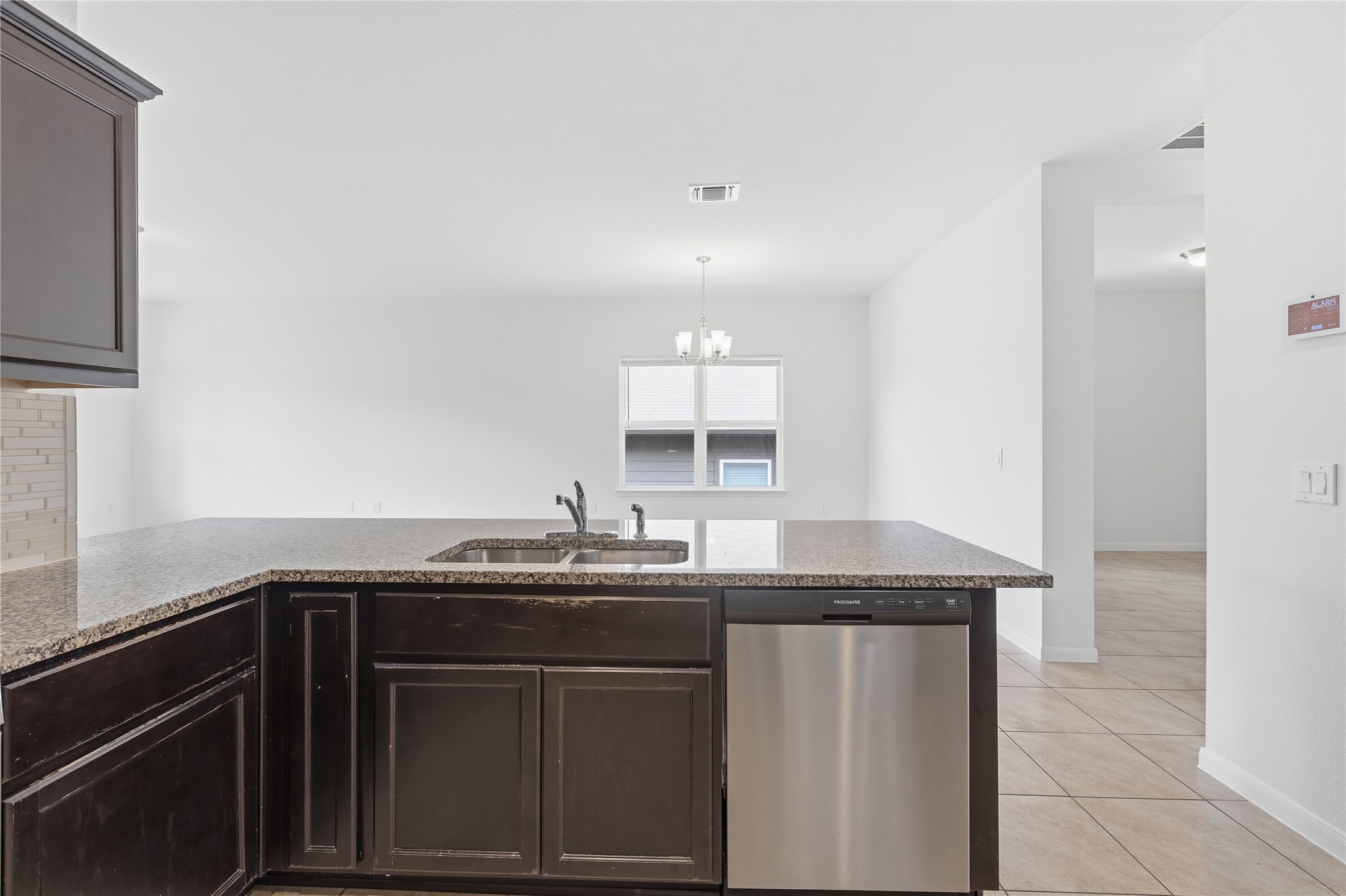 7121 Ranchito Drive Austin, TX 78744 - Photo 6 of 30