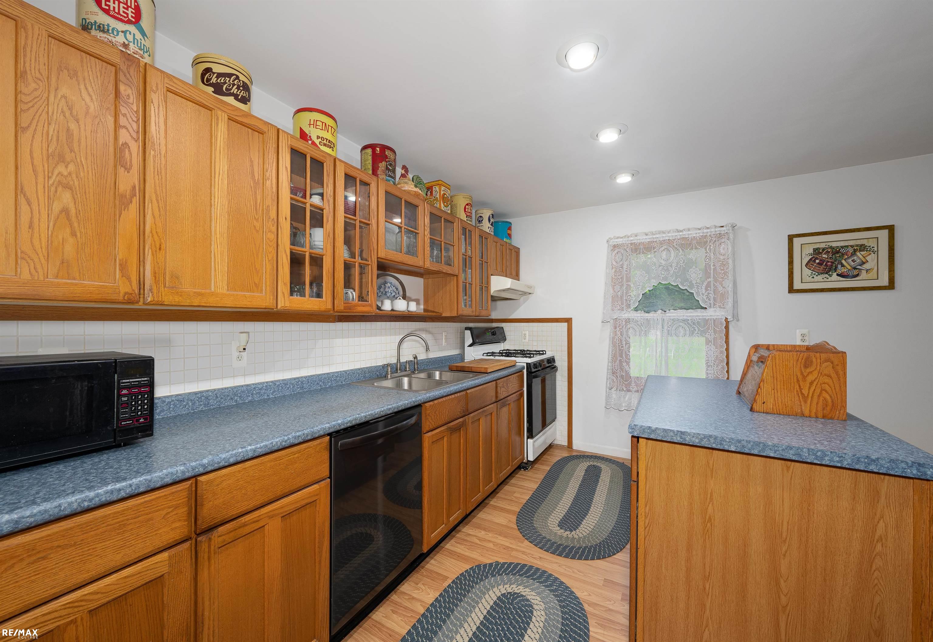 7834 Rattle Run Road Columbus, MI 48063 - Photo 3 of 22