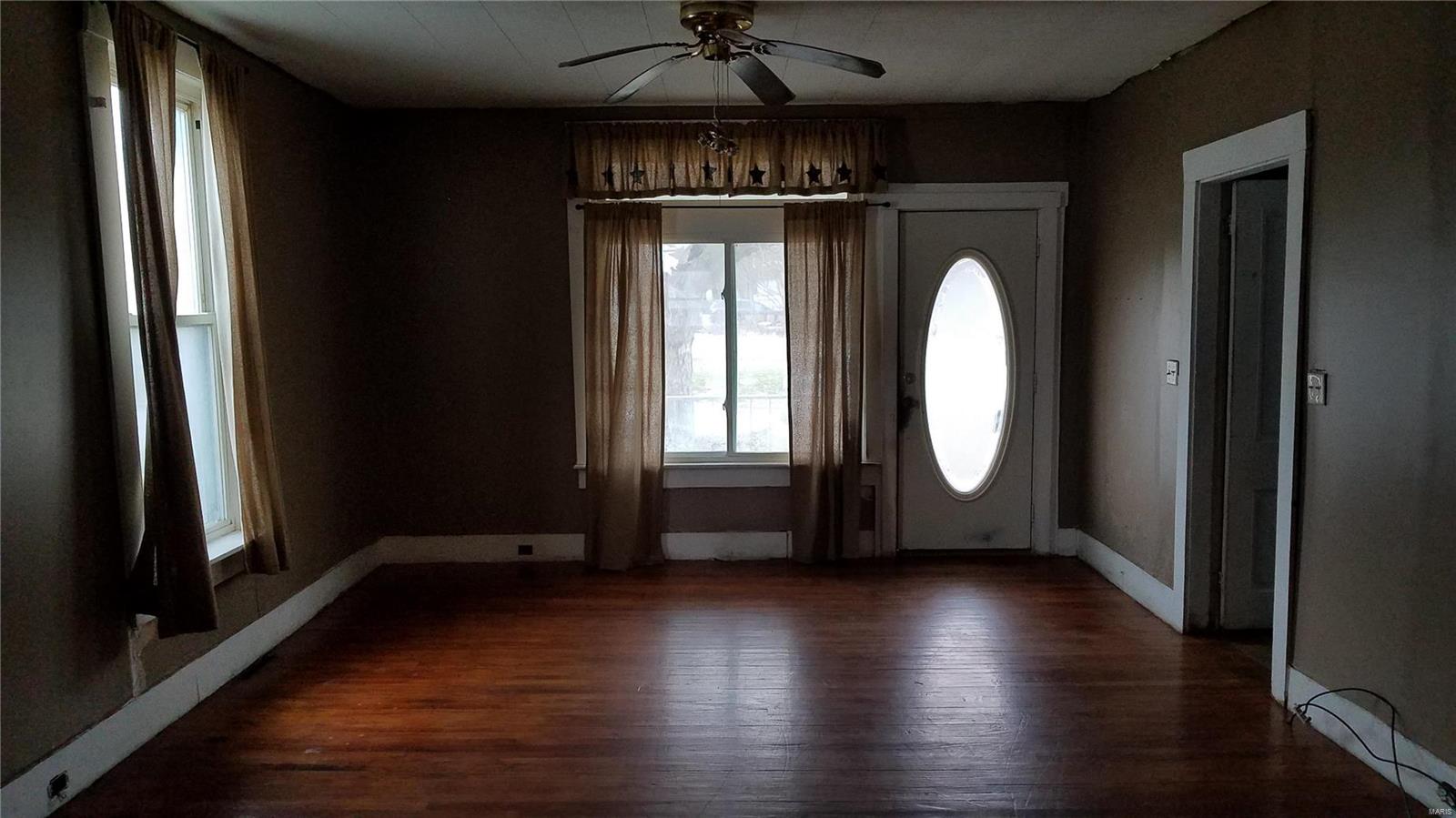 819 Valley Street Chester, IL 62233 - Photo 6 of 41 Gallery Image 6