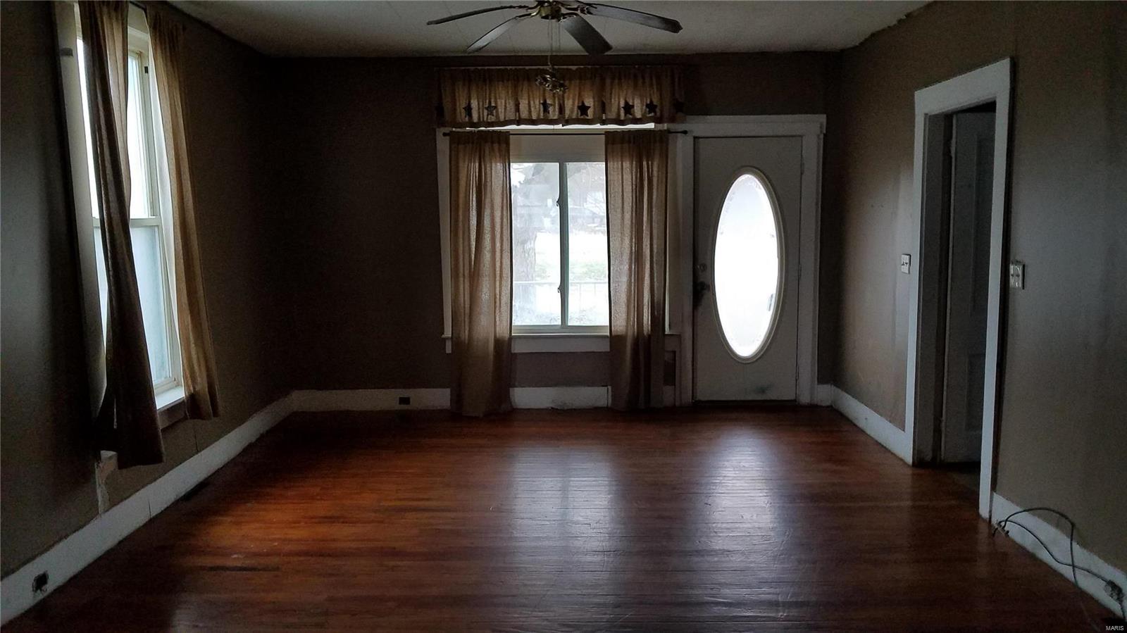 819 Valley Street Chester, IL 62233 - Photo 7 of 41 Gallery Image 7
