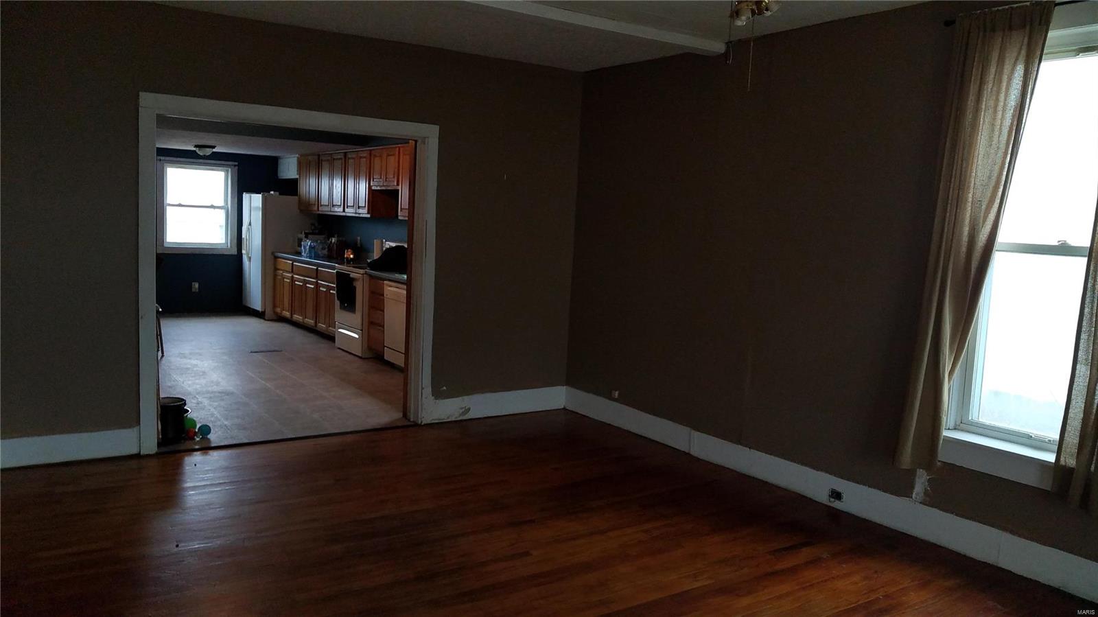 819 Valley Street Chester, IL 62233 - Photo 8 of 41 Gallery Image 8