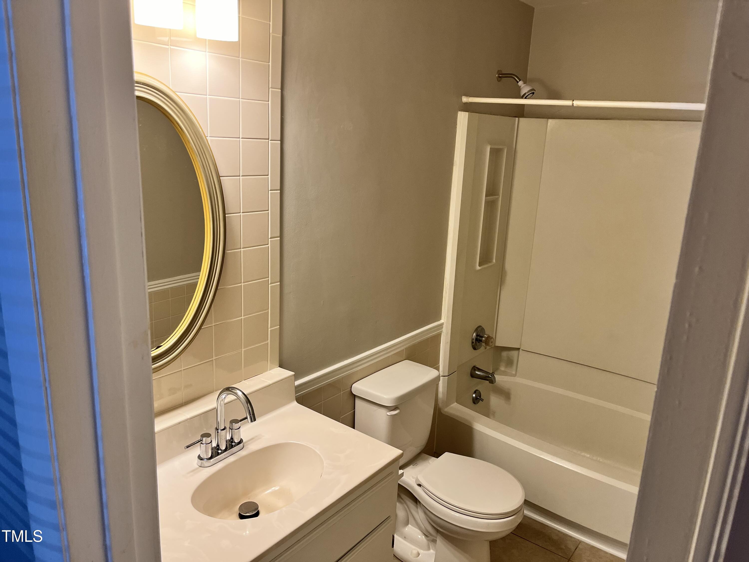 5824 Pointer Drive, Unit 101 Raleigh, NC 27609 - Photo 14 of 16 IMG_1427