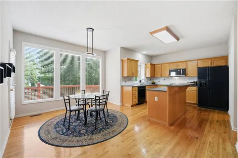 $529,950 | 8006 West 122nd Terrace, Overland Park, KS 66213