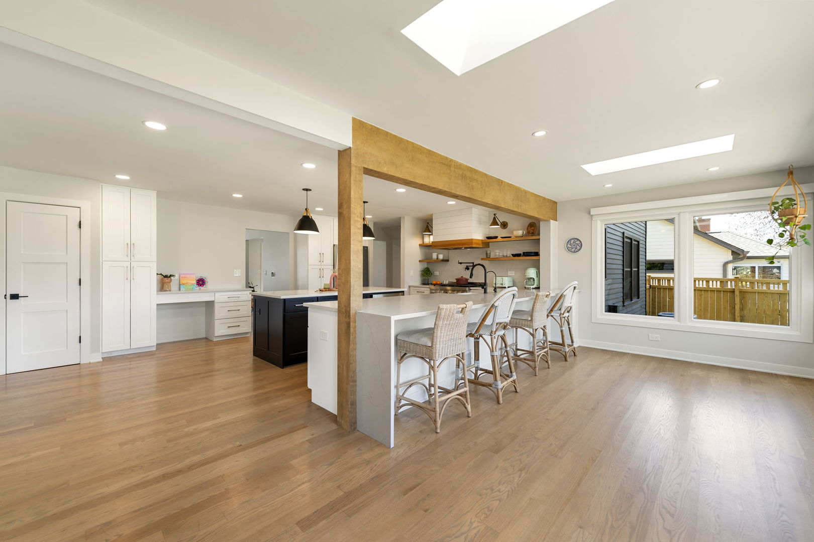 675 Cavalcade Circle Naperville, IL 60540 - Photo 13 of 58