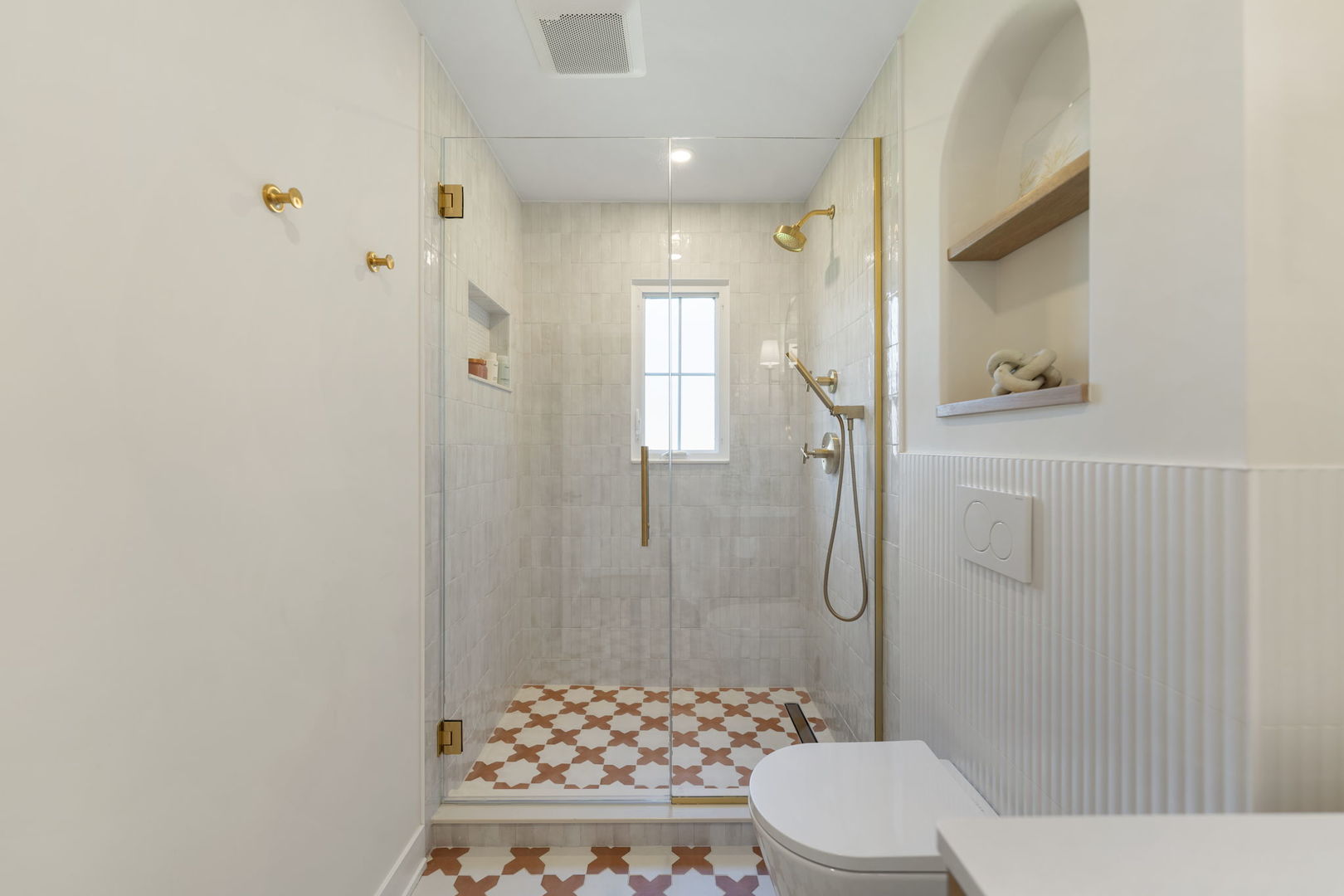 675 Cavalcade Circle Naperville, IL 60540 - Photo 25 of 58 a bathroom with a toilet and a shower