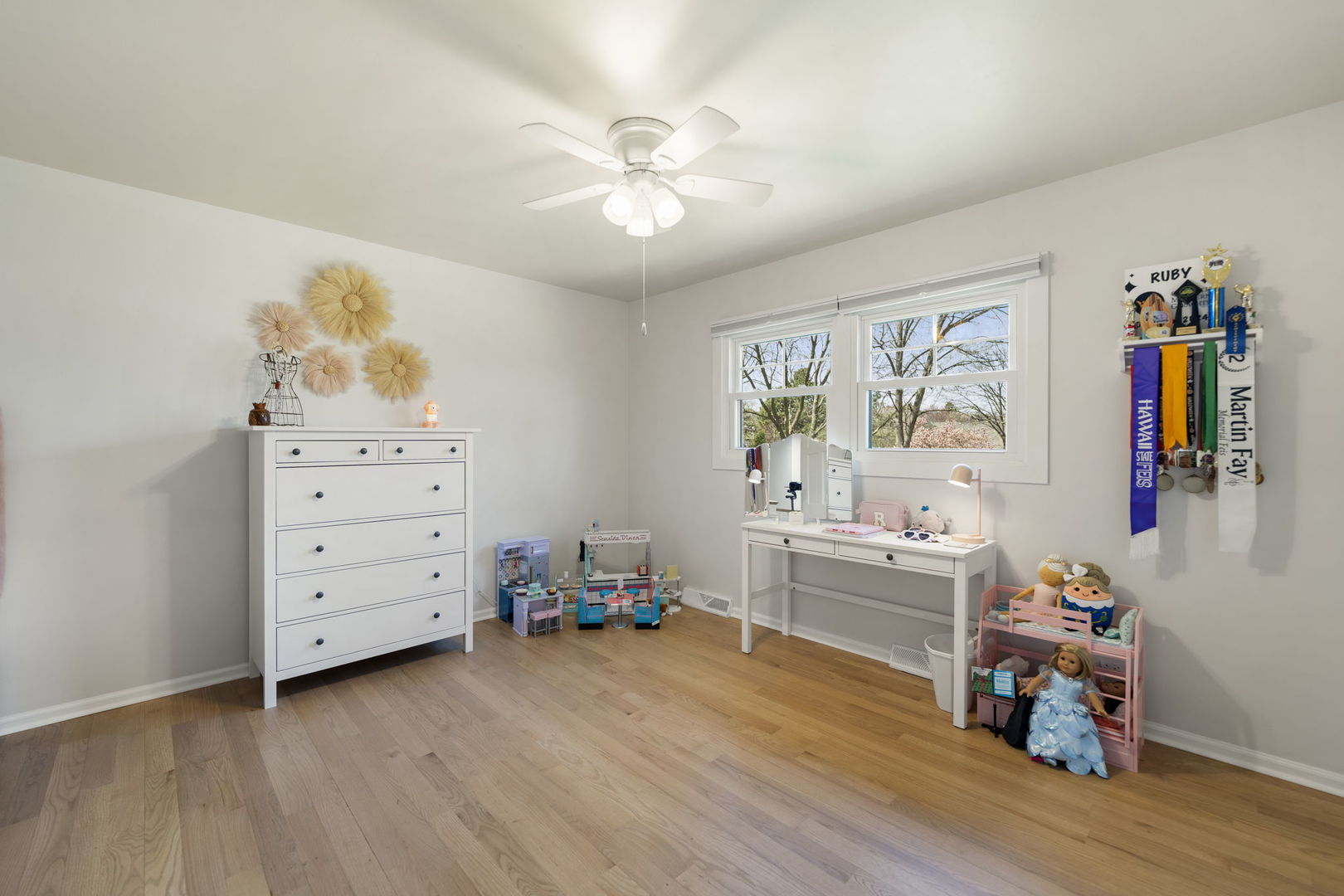 675 Cavalcade Circle Naperville, IL 60540 - Photo 38 of 58 a view of a workspace with furniture and wooden floor