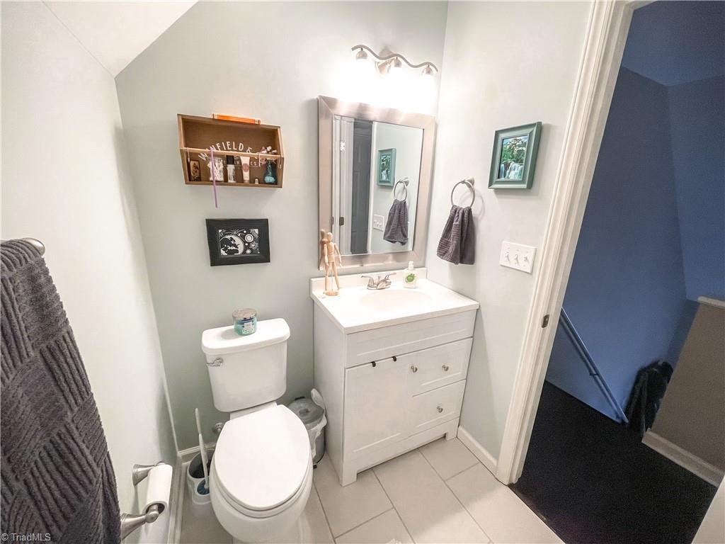 3933 Laurel Grove Road Winston-Salem, NC 27127 - Photo 19 of 22 2nd bathroom