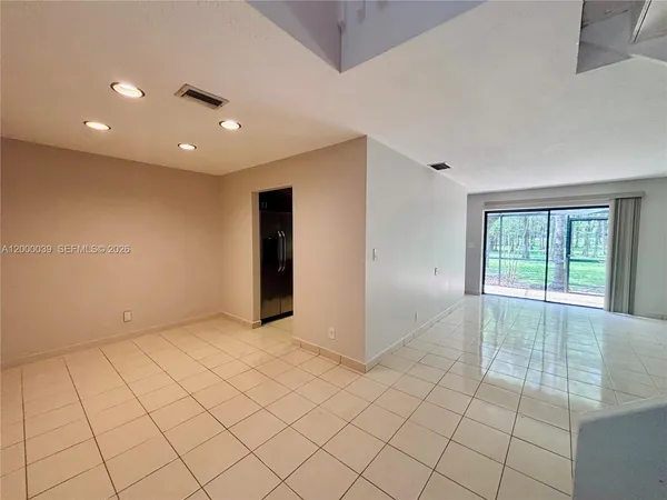 $2,850 | 2215 Northwest 45th Avenue, Unit 2215, Coconut Creek, FL 33066