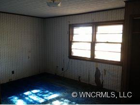 524 Jackson Loop Road Flat Rock, NC 28731 - Photo 5 of 9 Gallery Image 5