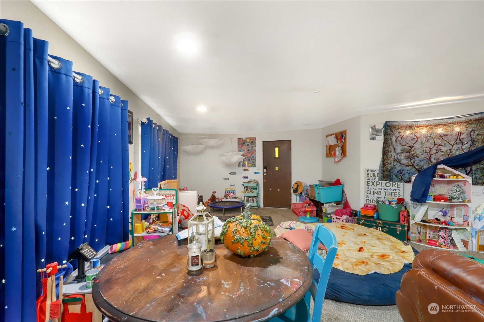 10909 Sidney Road Southwest Port Orchard, WA 98367 - Photo 6 of 34 a room with furniture toys and a window