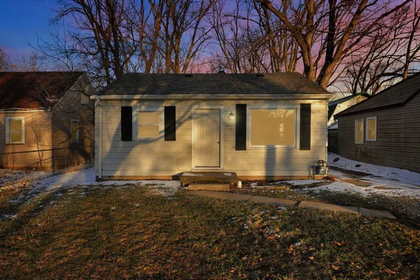 $109,900 | 4927 Starr Avenue, Lansing, MI 48910