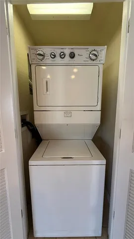 a close up view of washer and dryer