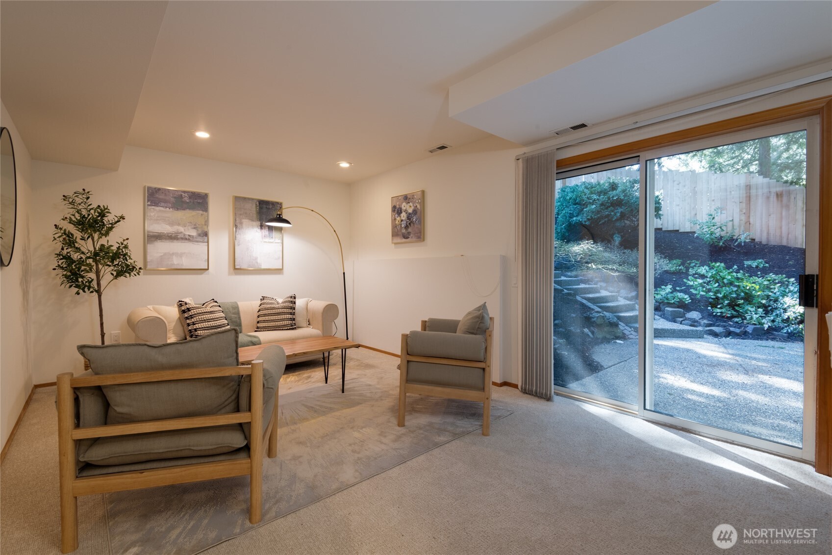 8608 Main Street Edmonds, WA 98026 - Photo 18 of 36