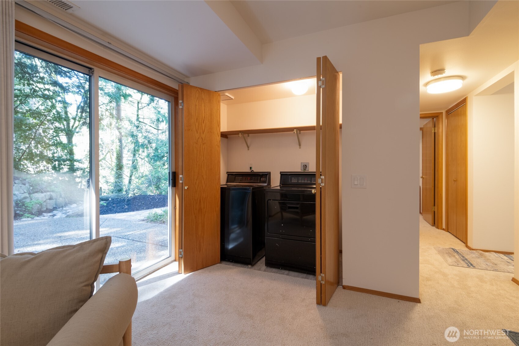 8608 Main Street Edmonds, WA 98026 - Photo 20 of 36