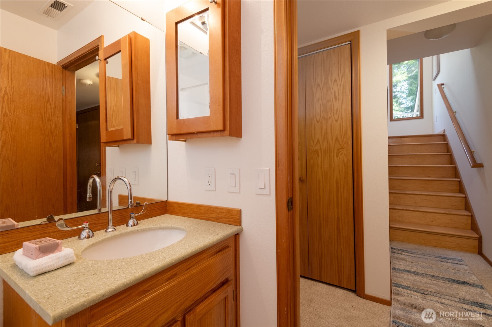 8608 Main Street Edmonds, WA 98026 - Photo 23 of 36