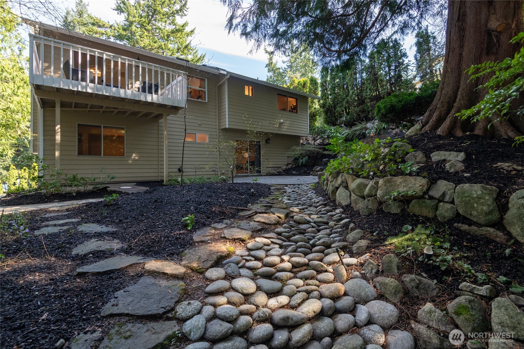 8608 Main Street Edmonds, WA 98026 - Photo 30 of 36