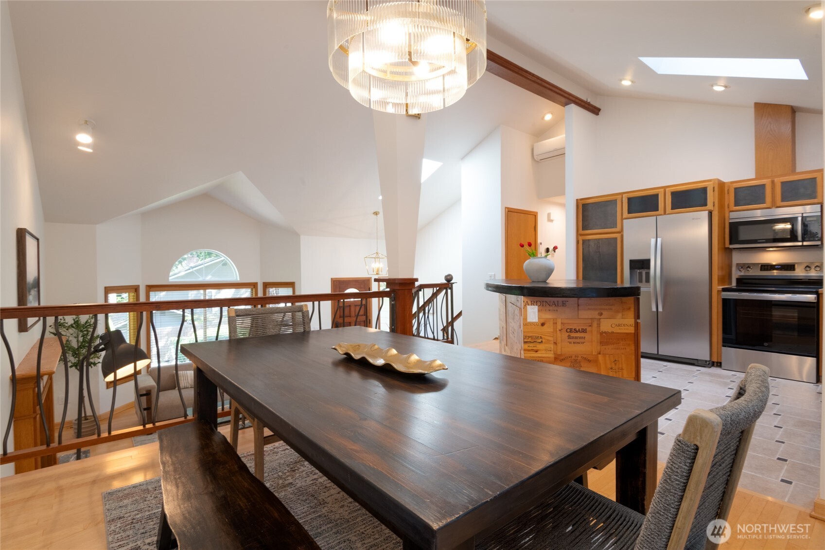 8608 Main Street Edmonds, WA 98026 - Photo 7 of 36