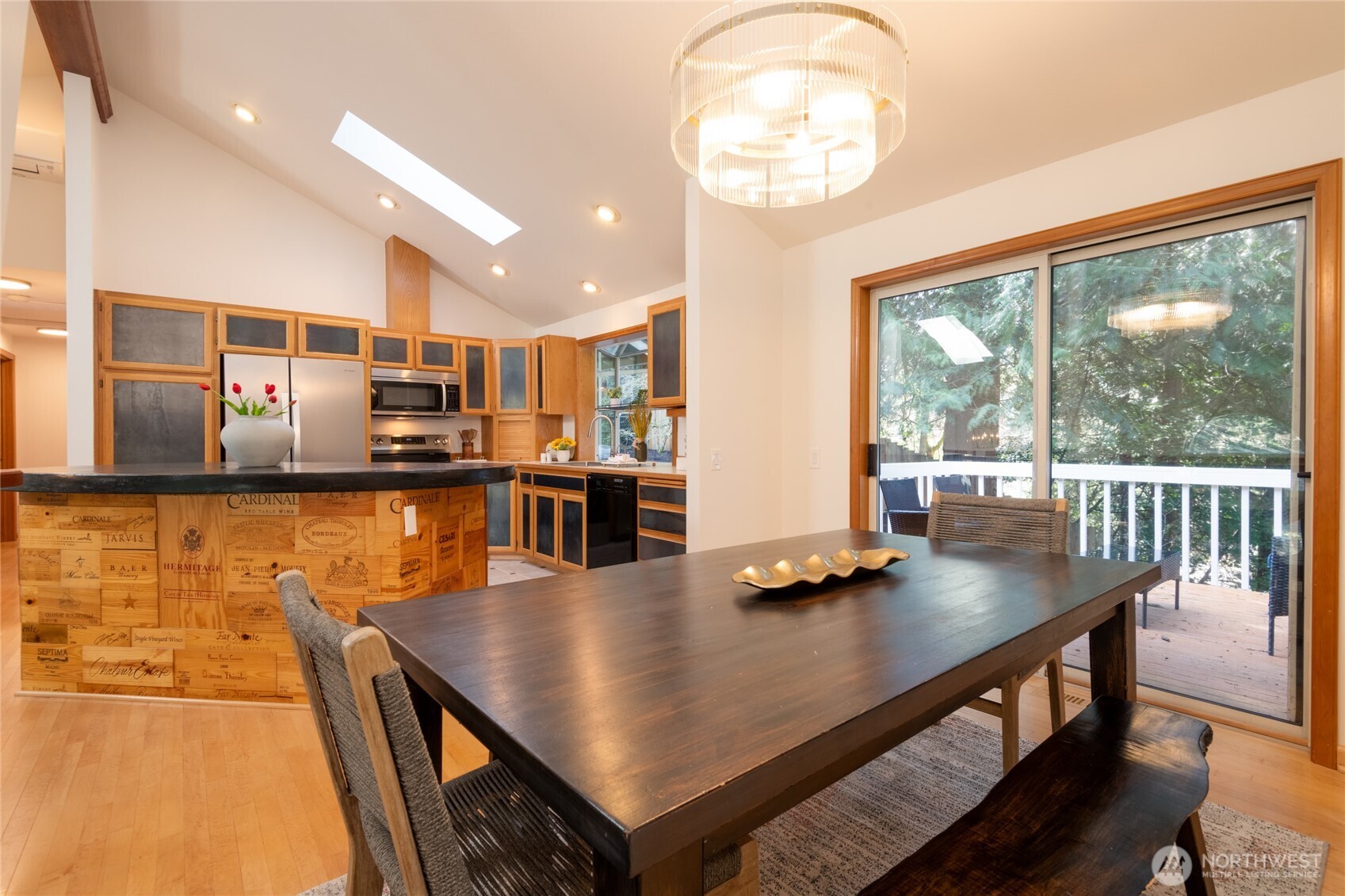 8608 Main Street Edmonds, WA 98026 - Photo 8 of 36