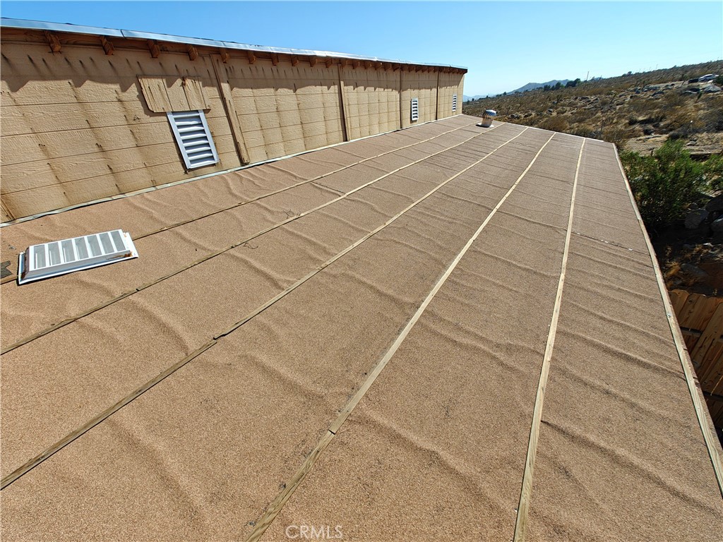 31576 Emerald Road Lucerne Valley, CA 92356 - Photo 37 of 51 a view of outdoor space