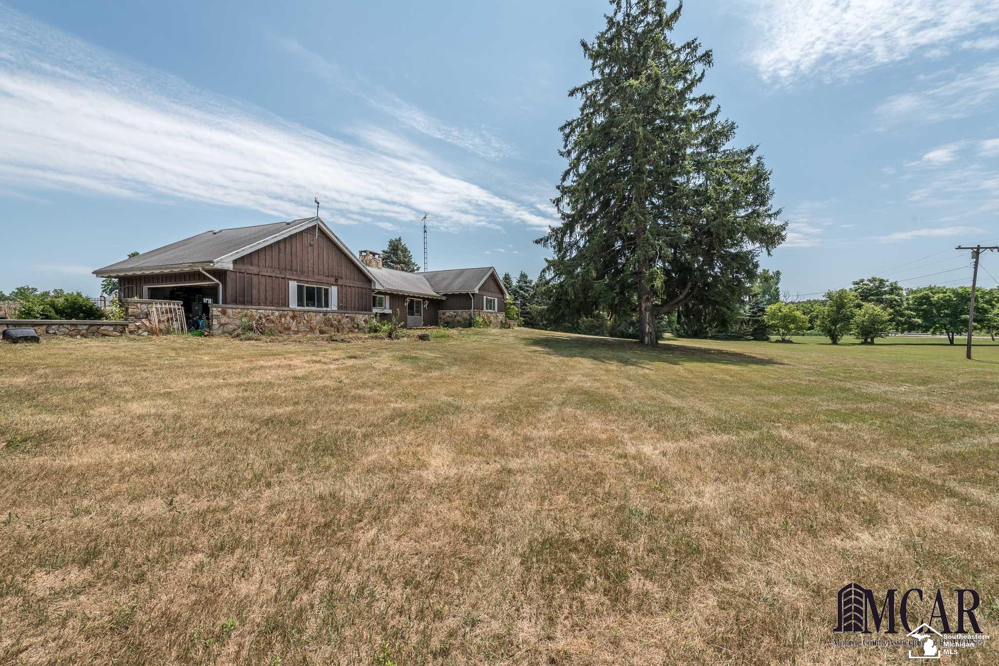 12468 Secor Road Ida, MI 48140 - Photo 29 of 35 21474773-28.JPG