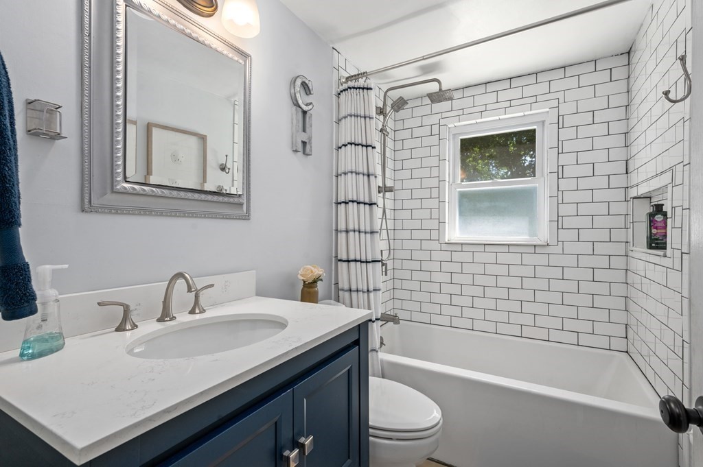 43 Wingate Road Weymouth, MA 02189 - Photo 18 of 42 Gallery Image 18