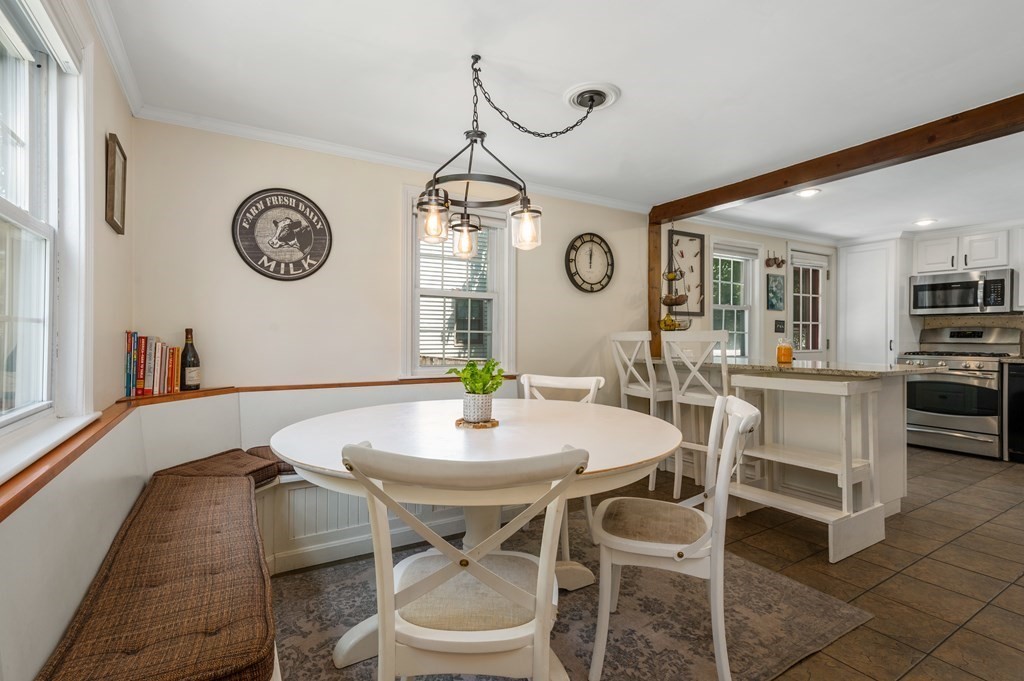 43 Wingate Road Weymouth, MA 02189 - Photo 8 of 42 Gallery Image 8