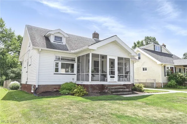 $279,000 | 4213 West 223rd Street, Fairview Park, OH 44126