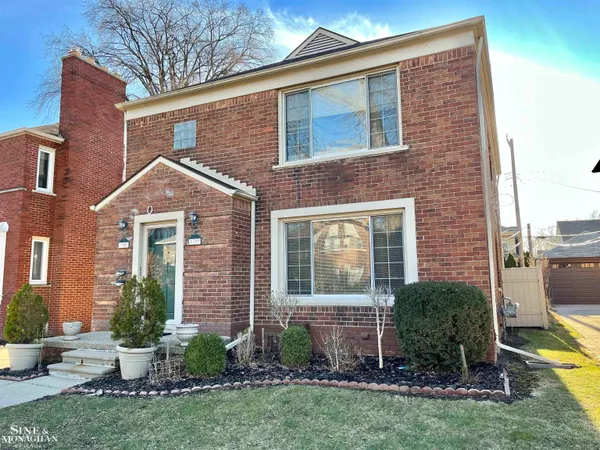 $1,600 | 1351 Somerset Avenue, Grosse Pointe, MI 48230