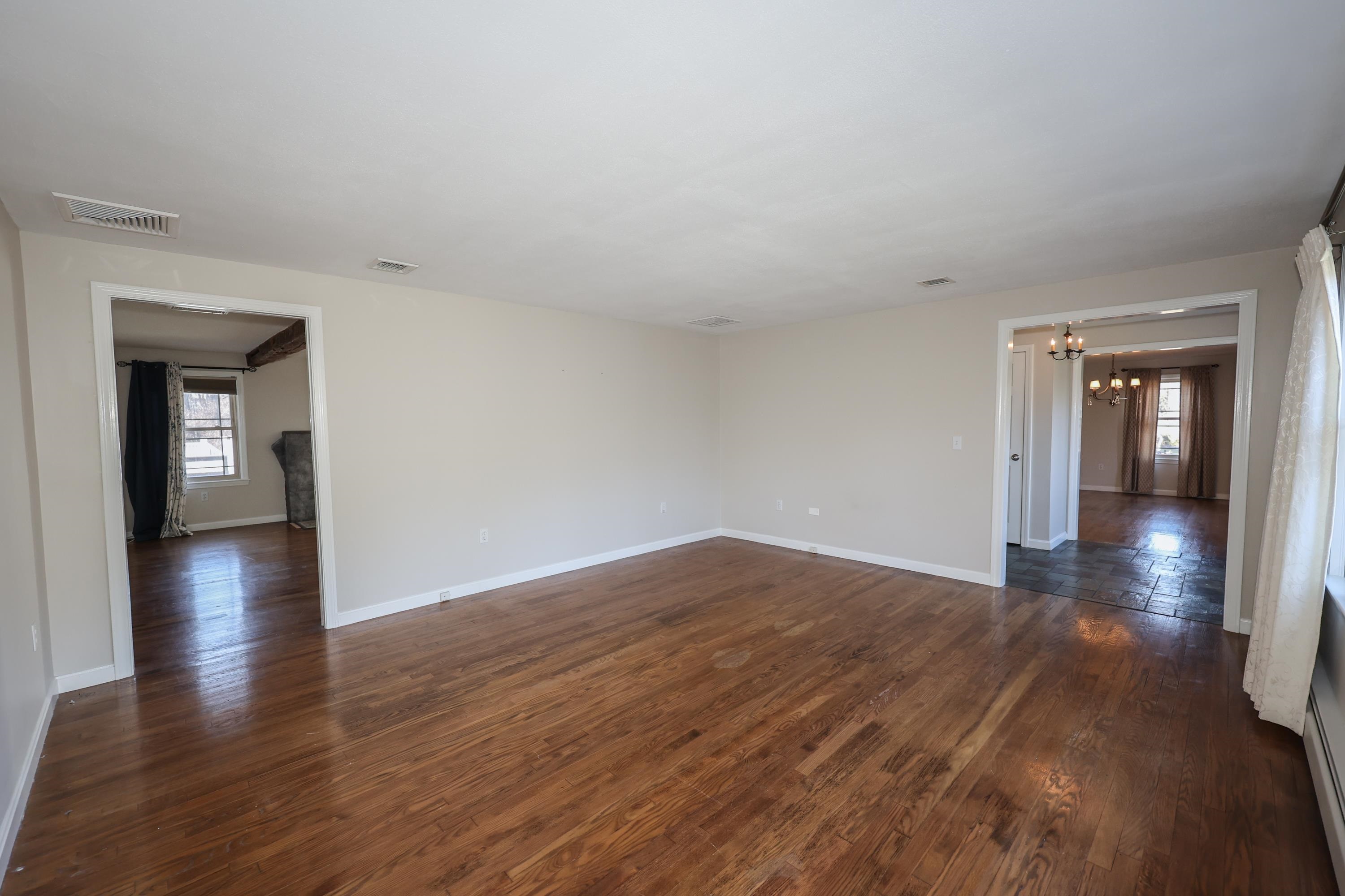 27 Juniper Drive Bedford, NH 03110 - Photo 11 of 40