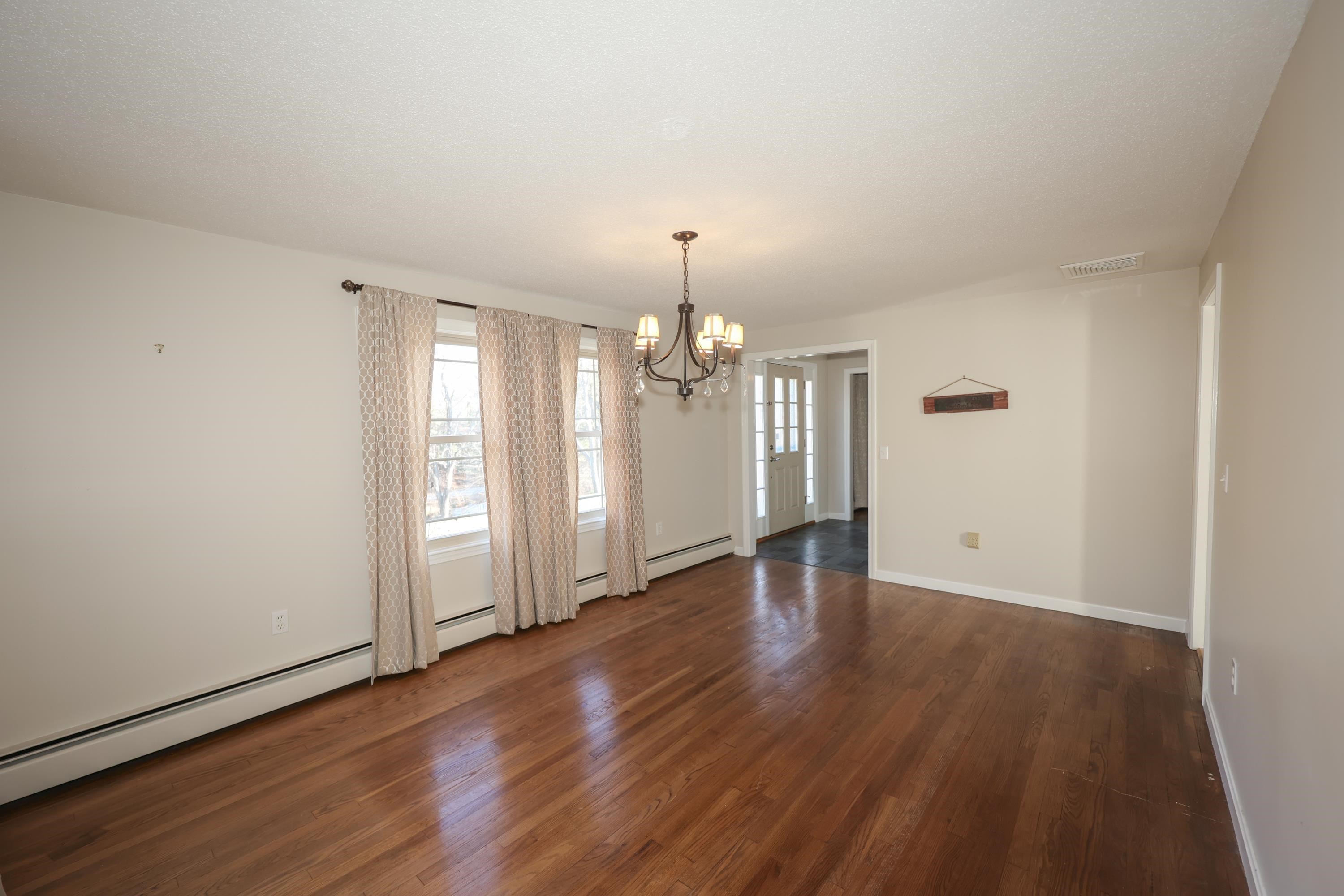 27 Juniper Drive Bedford, NH 03110 - Photo 13 of 40