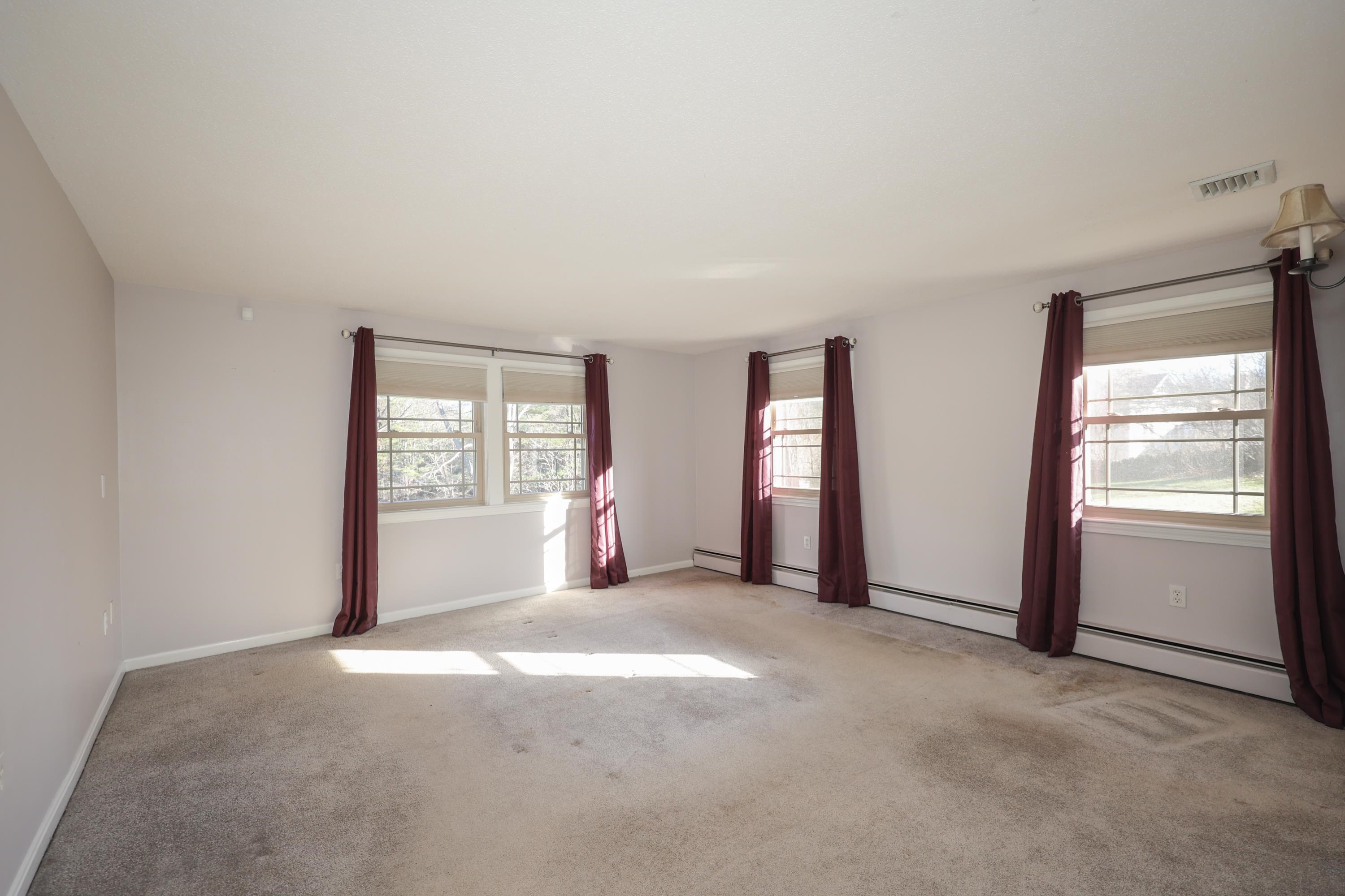 27 Juniper Drive Bedford, NH 03110 - Photo 24 of 40