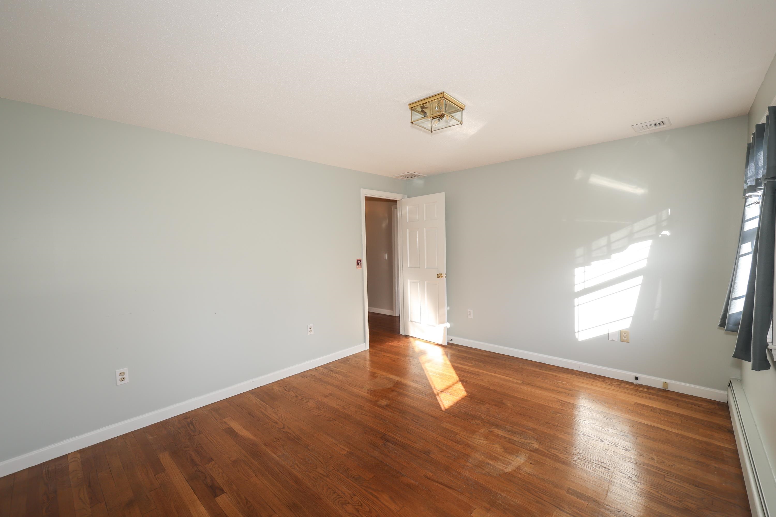 27 Juniper Drive Bedford, NH 03110 - Photo 31 of 40