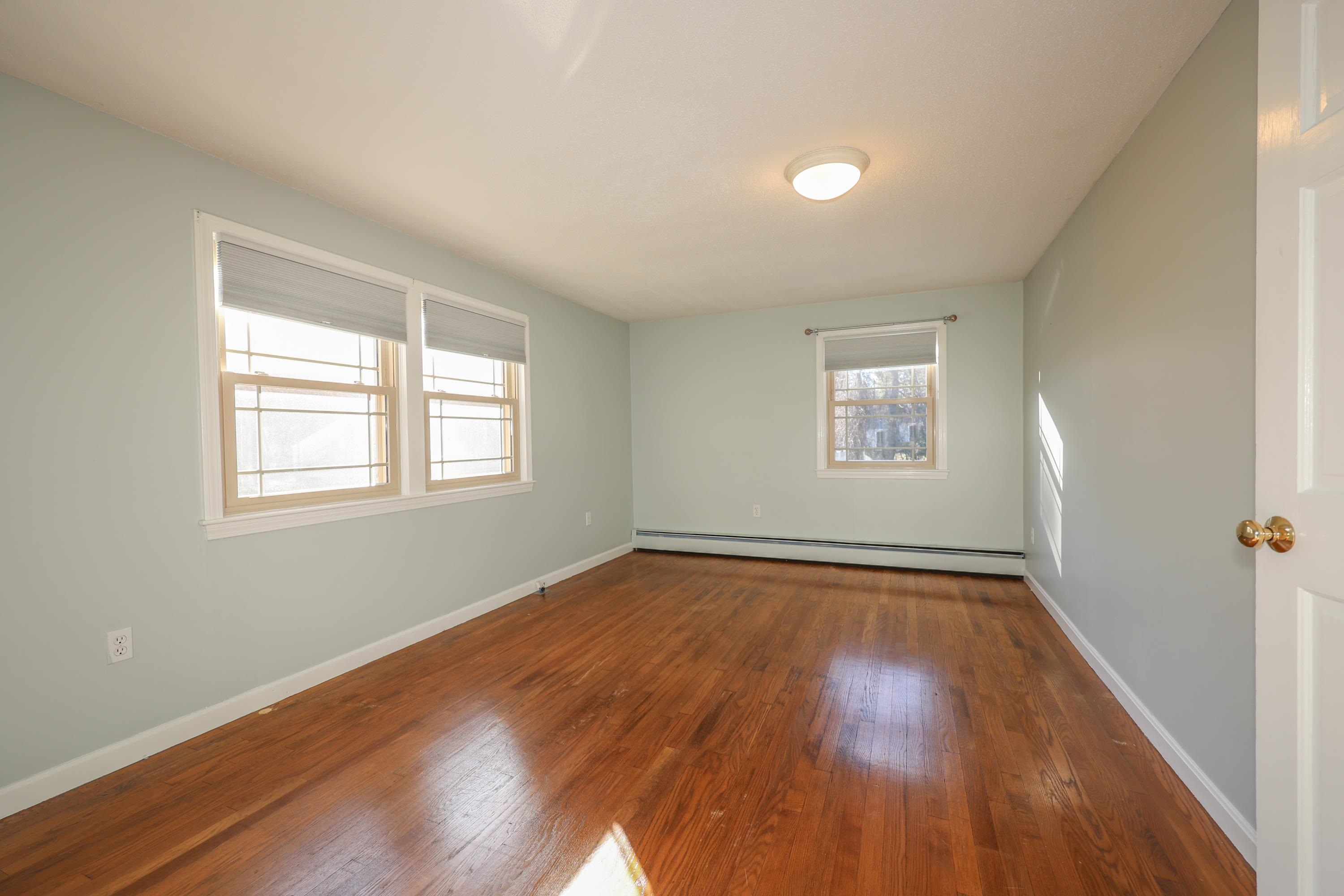 27 Juniper Drive Bedford, NH 03110 - Photo 32 of 40