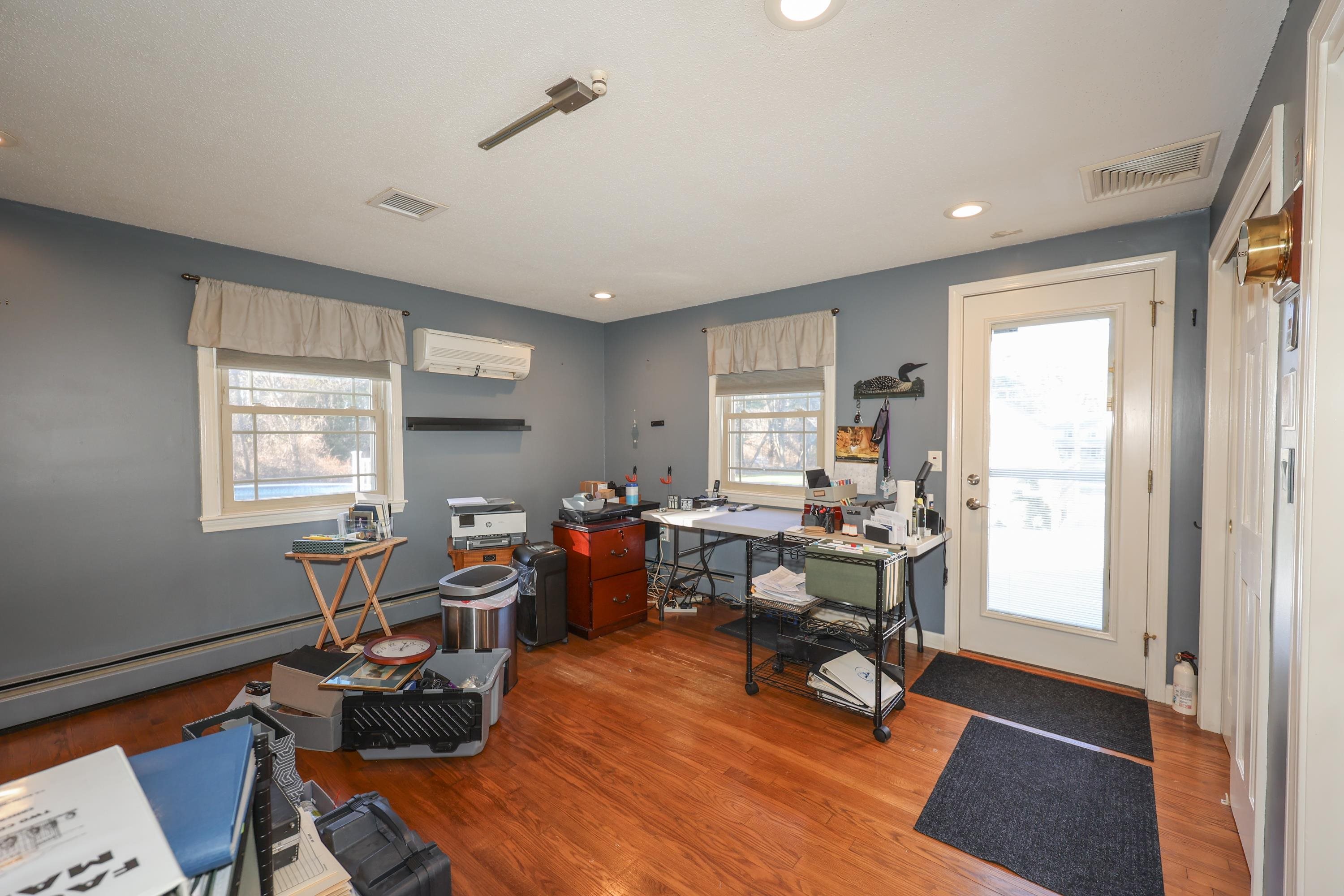 27 Juniper Drive Bedford, NH 03110 - Photo 34 of 40