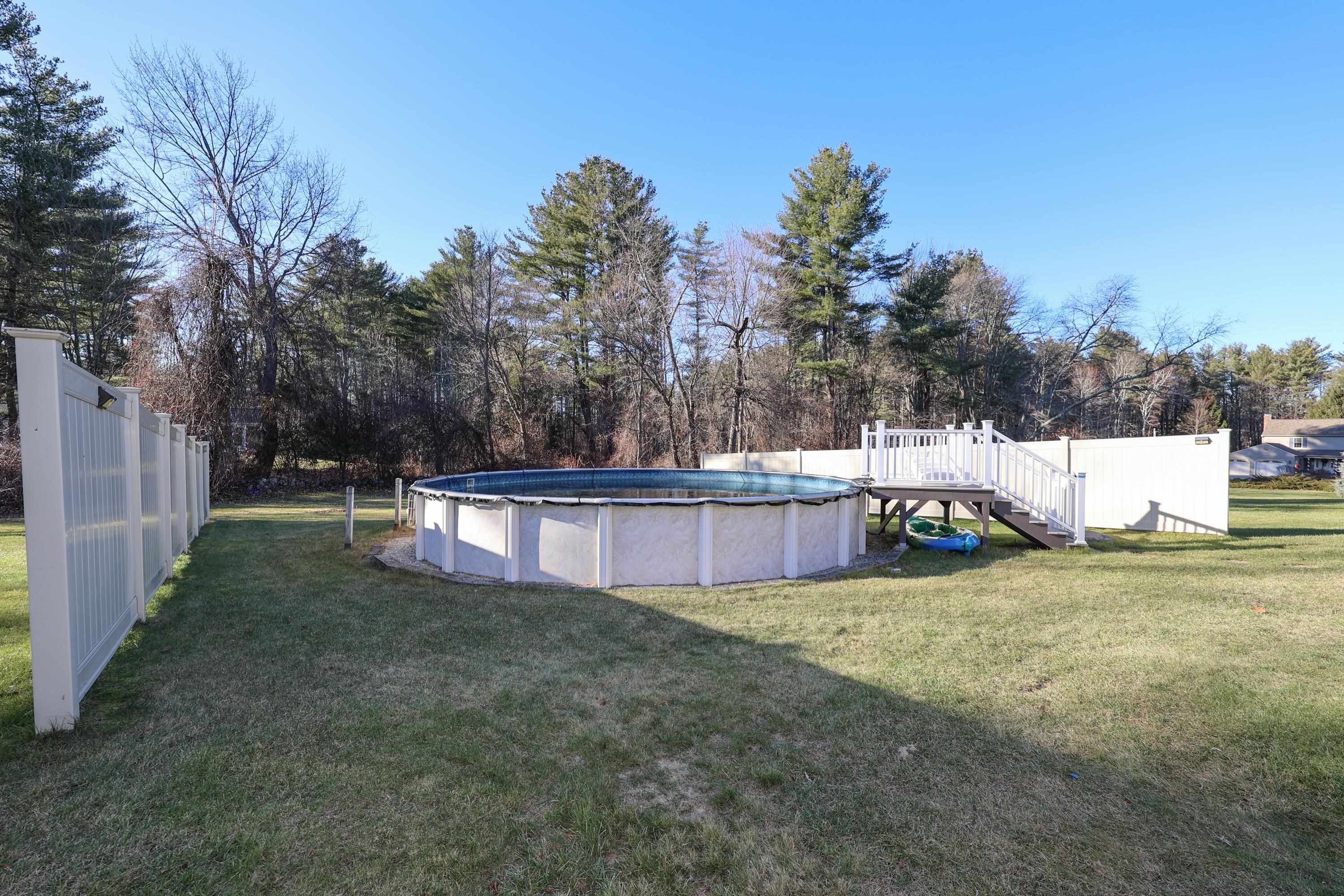 27 Juniper Drive Bedford, NH 03110 - Photo 5 of 40