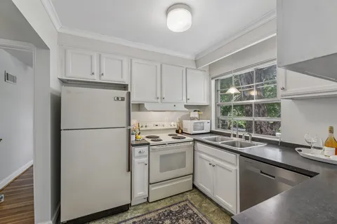 $268,900 | 434 Bowling Avenue, Nashville, TN 37205