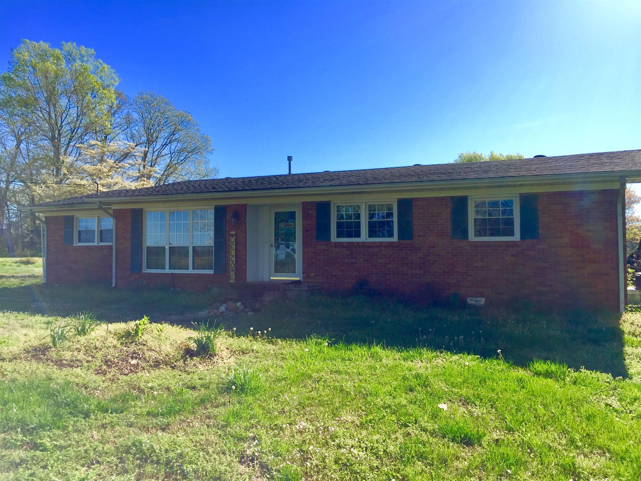 662 Rabbit Trail Road Leoma, TN 38468 - Photo 1 of 12