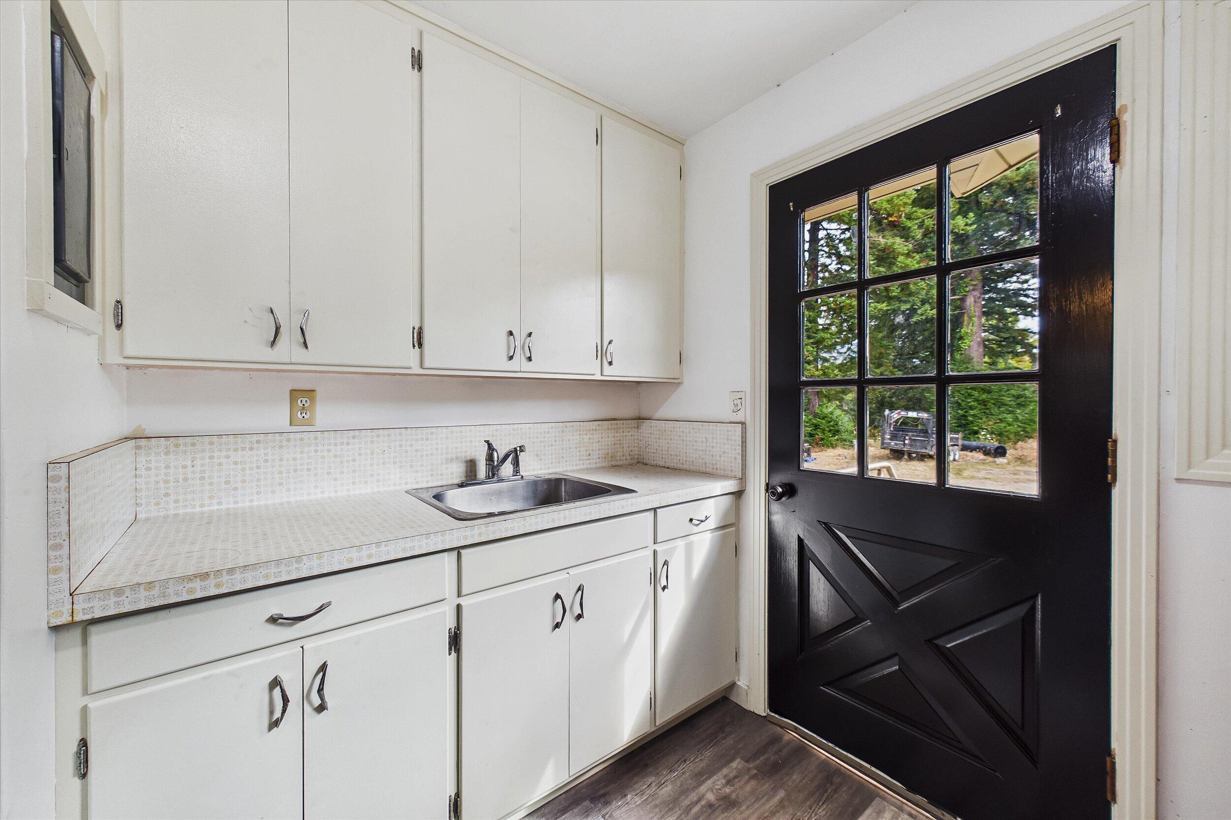 55 Eel Point Road Rio Dell, CA 95562 - Photo 26 of 59 Gallery Image 26