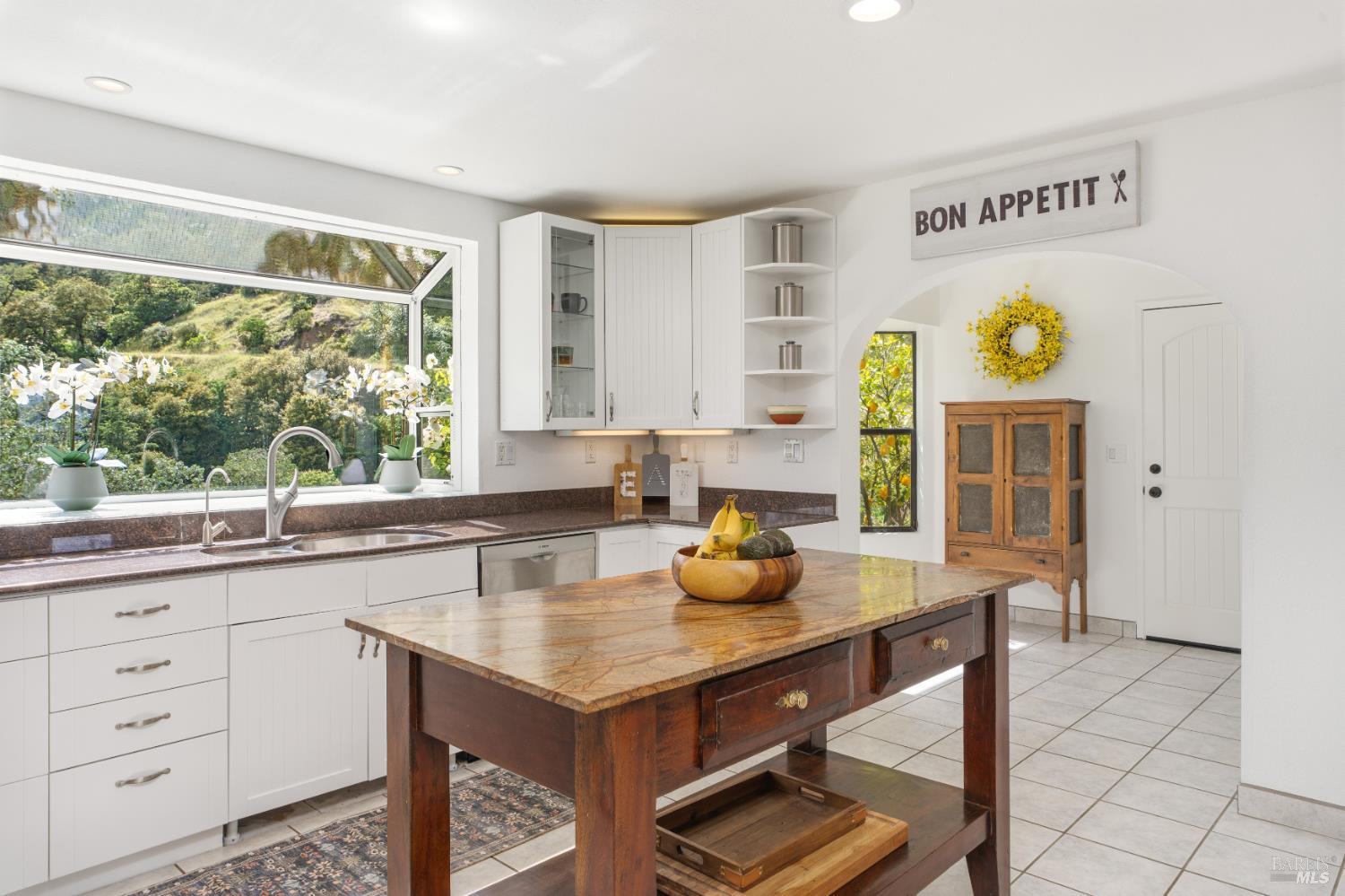 1455 Oak Knoll Road Ukiah, CA 95482 - Photo 13 of 54 Granite countertops with island.