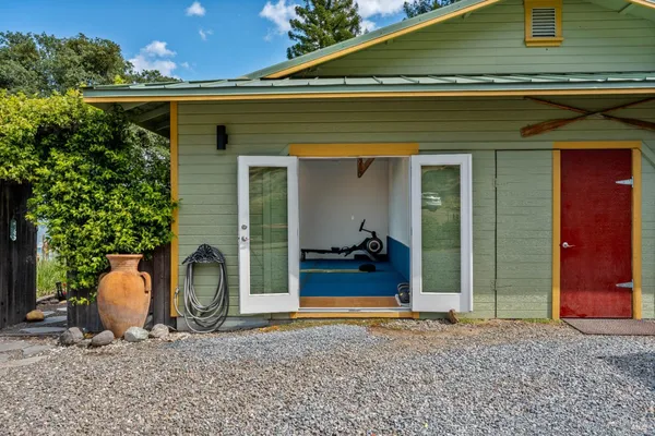 $775,000 | 1455 Oak Knoll Road, Ukiah, CA 95482