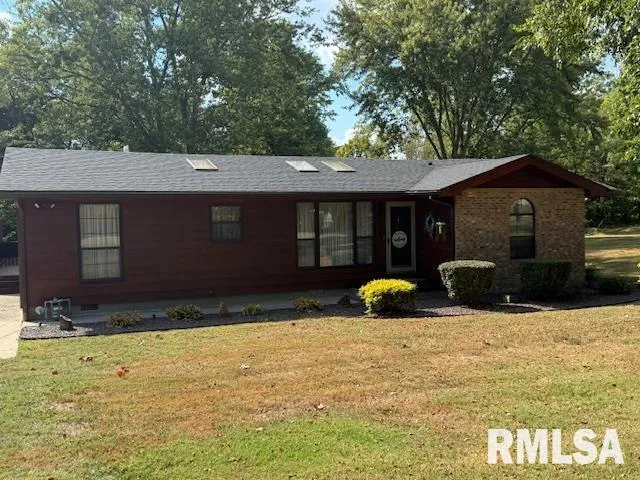 $165,000 | 601 Marteeny Street, Mount Vernon, IL 62864